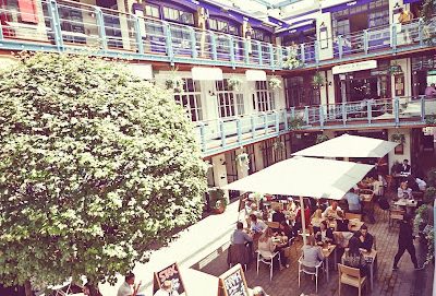 Kingly Court